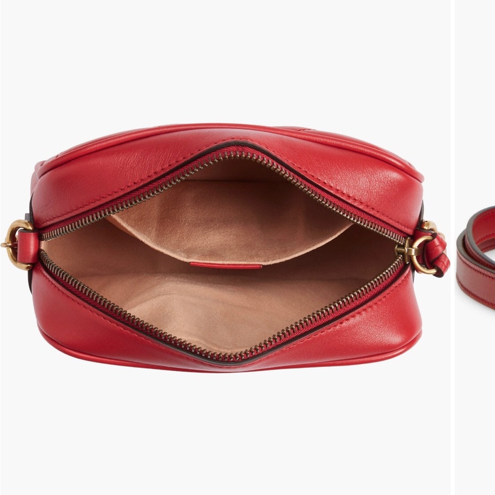 Gucci Authentic Red Quilted Chevron Crossbody Bag - Picture 5 of 11